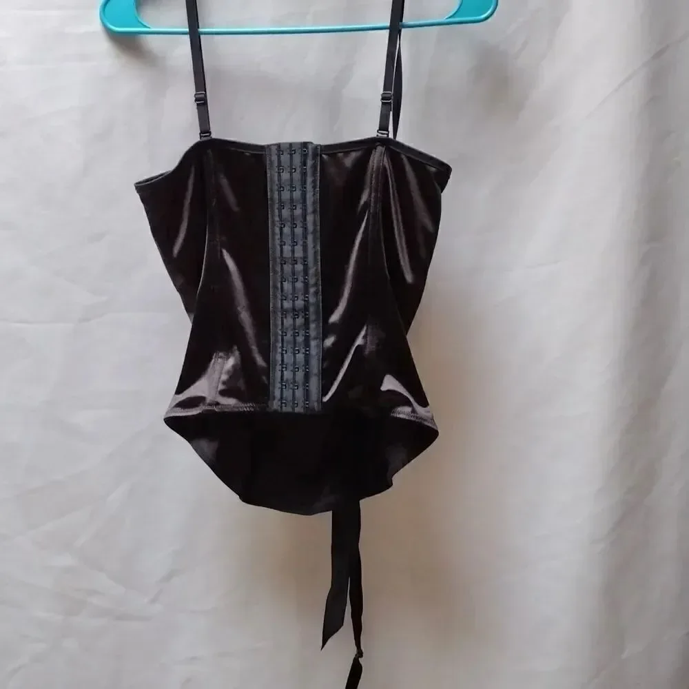 spirit Halloween hook eye